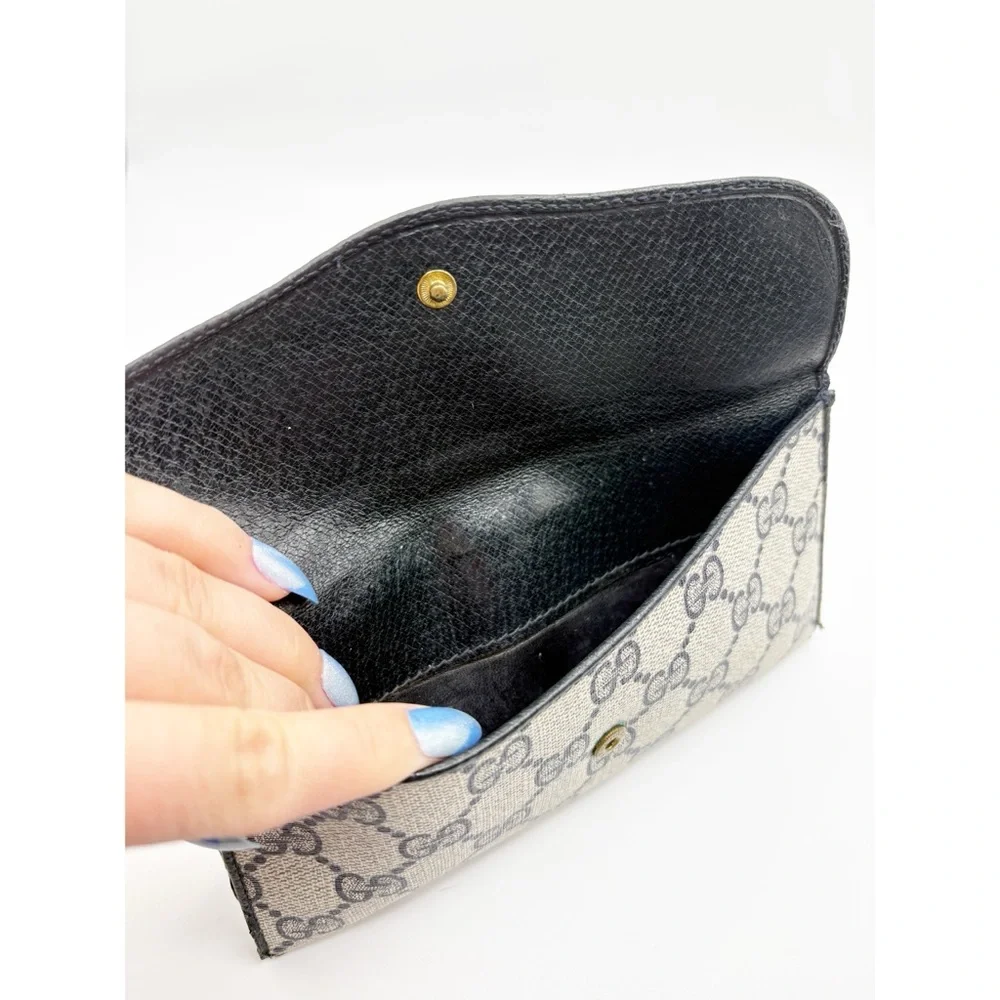 Gucci Authentic Vintage GG Logo Wallet‎ - Picture 4 of 11